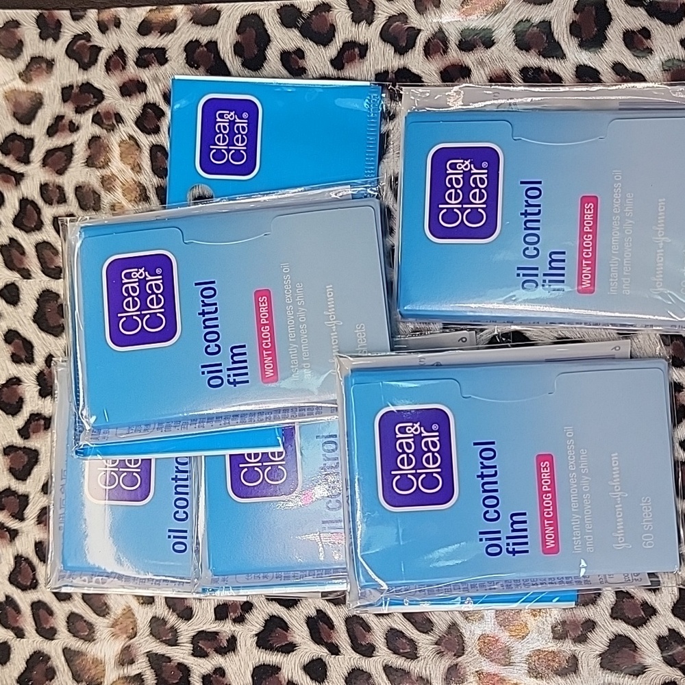 Clean & Clear oil control film x 5